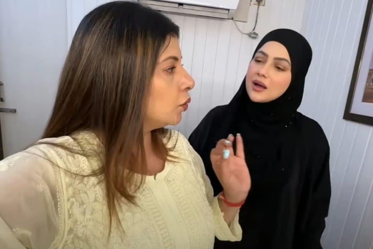 Sana Khan Faces Backlash For Forcing Sambhavna Seth To Wear Burqa | Watch