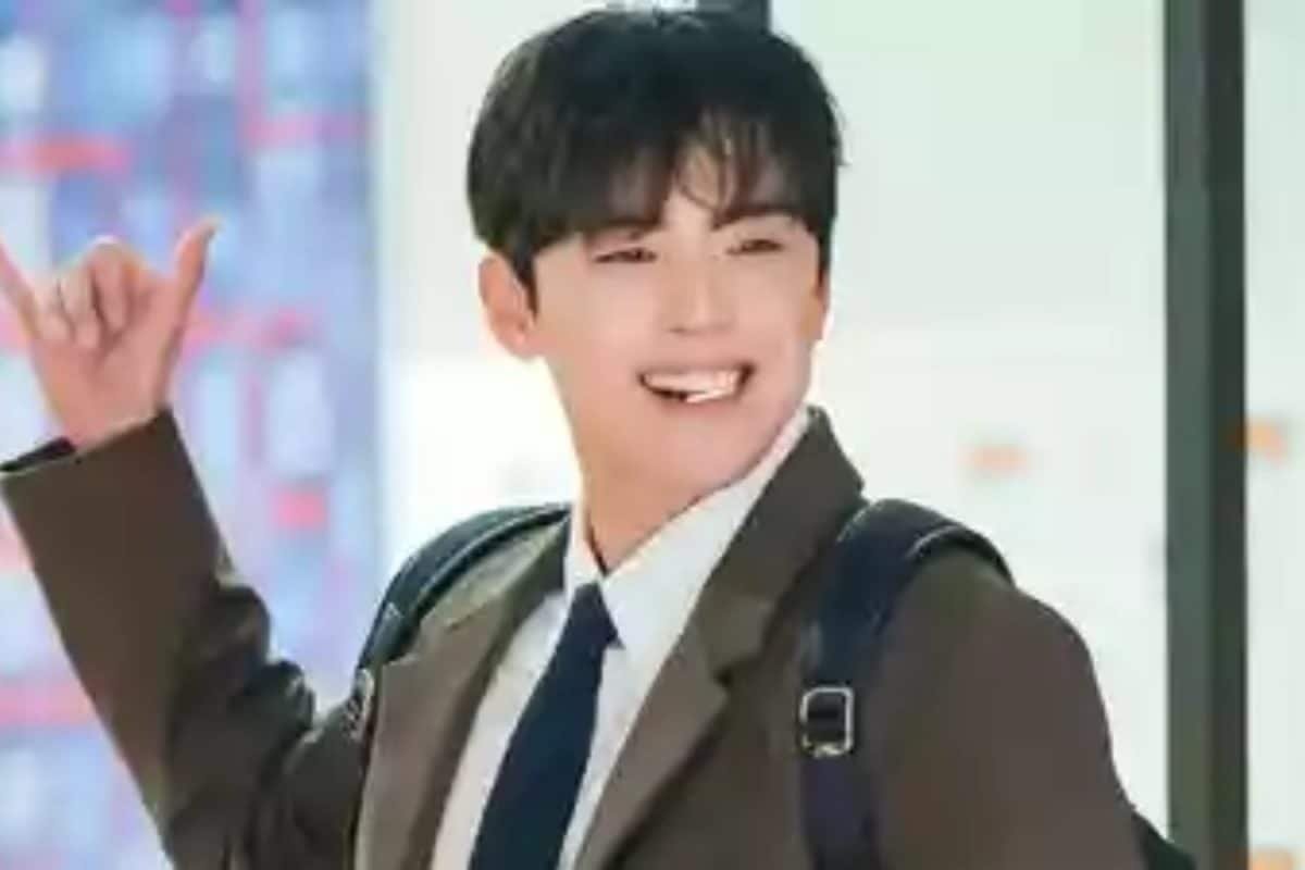 Love Scout Actor Kim Do-Hoon Rushed For Surgery After Major Bike Accident On Dear X Set