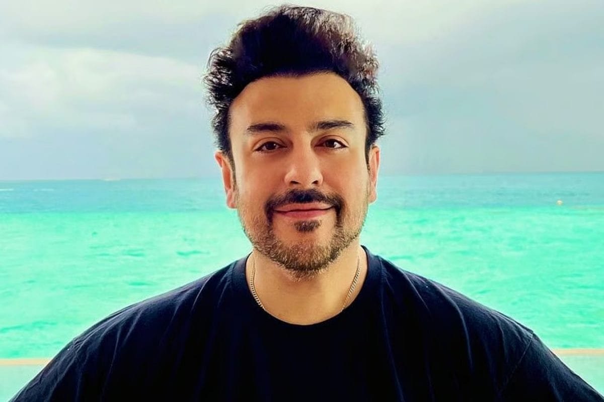 Adnan Sami Calls Mumbai Airport’s Pranaam Service ‘Shameful’, Pens Angry Note