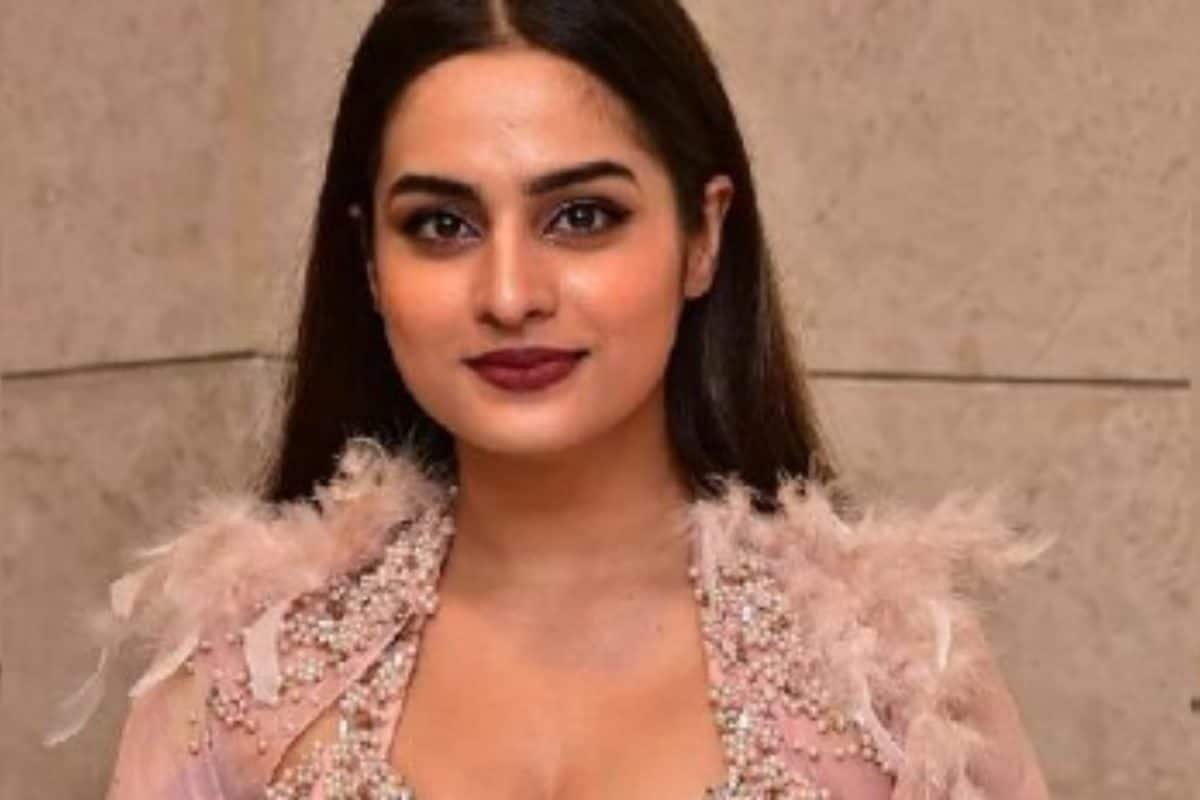 Ayesha Khan Faces Backlash for Liking Controversial Post Saying Indians Are Not Welcome In Kashmir