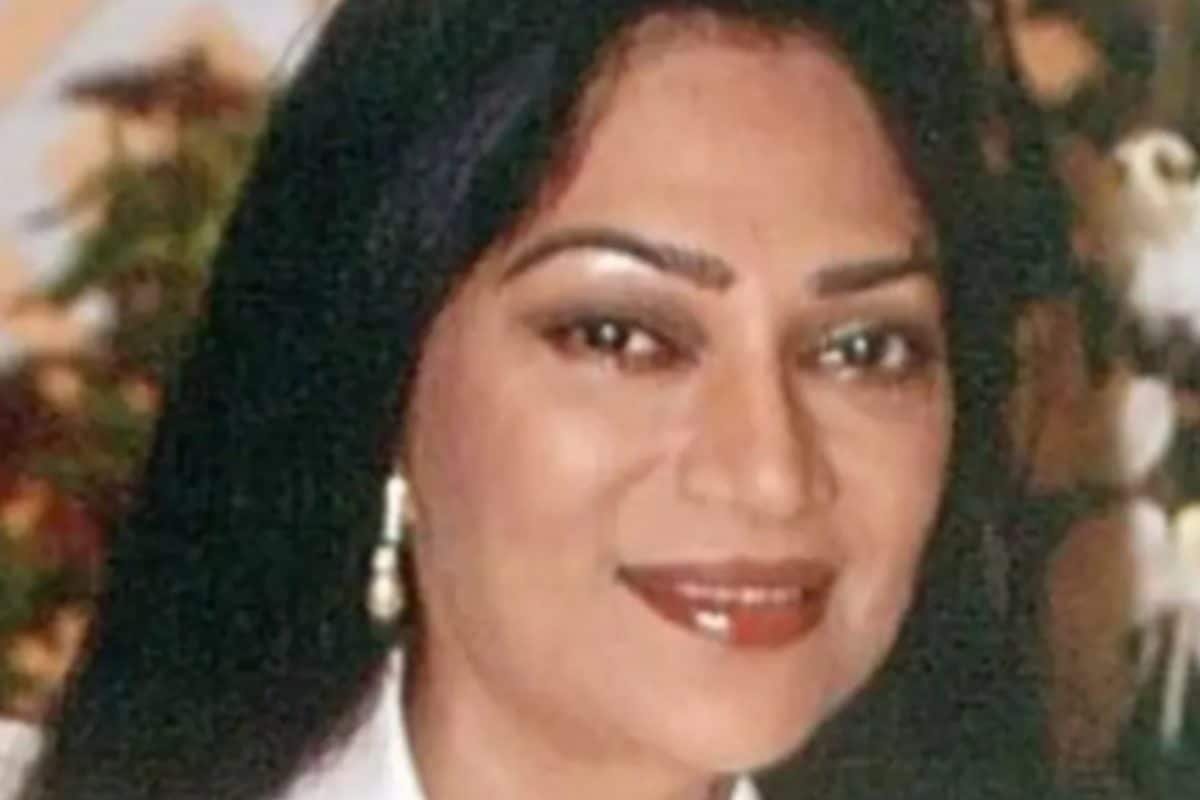 Simi Garewal To Make Cannes Debut With Special Tribute To Satyajit Ray