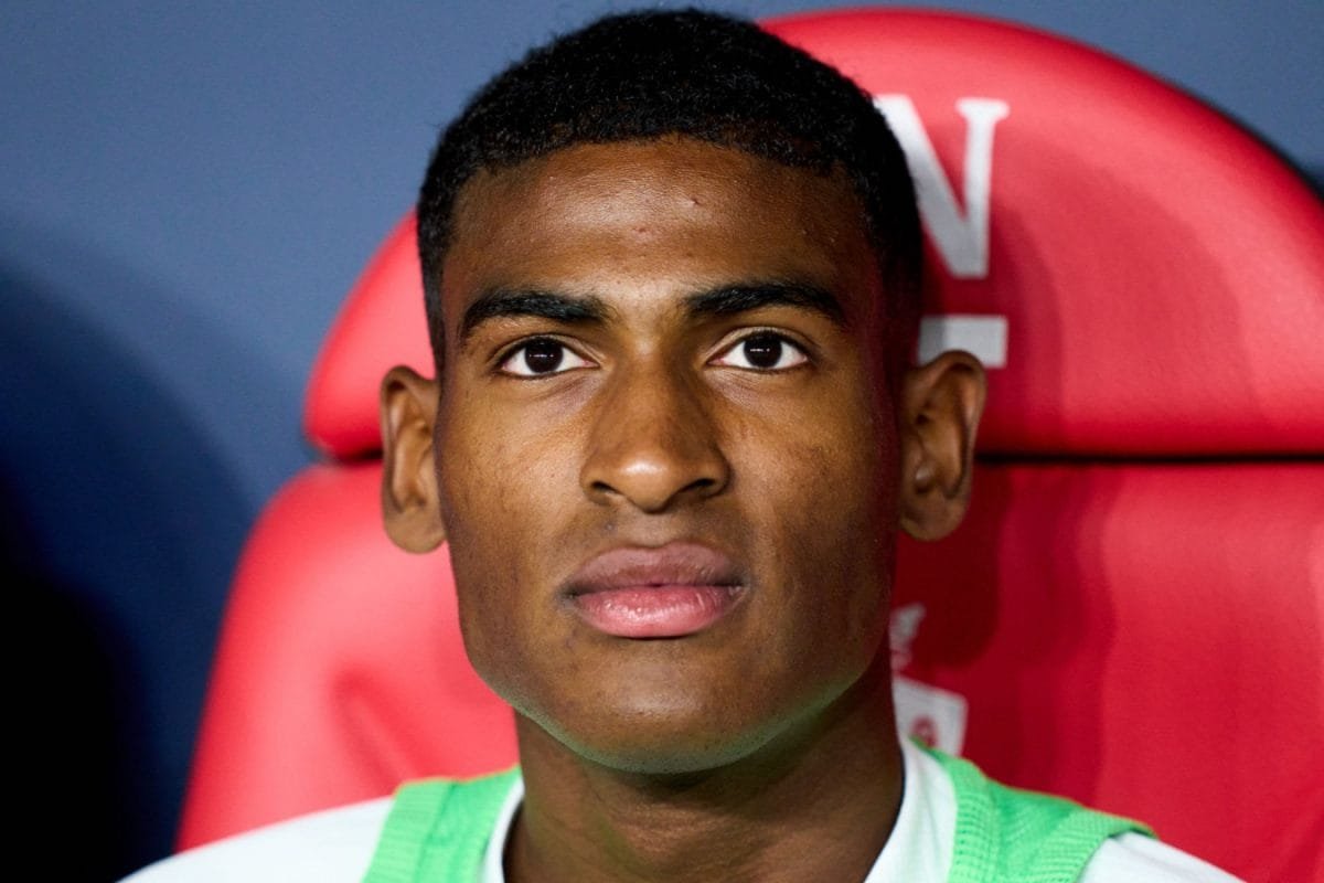 Arsenal Unveil Valencia Defender Mosquera, Summer Spending Nears £140M