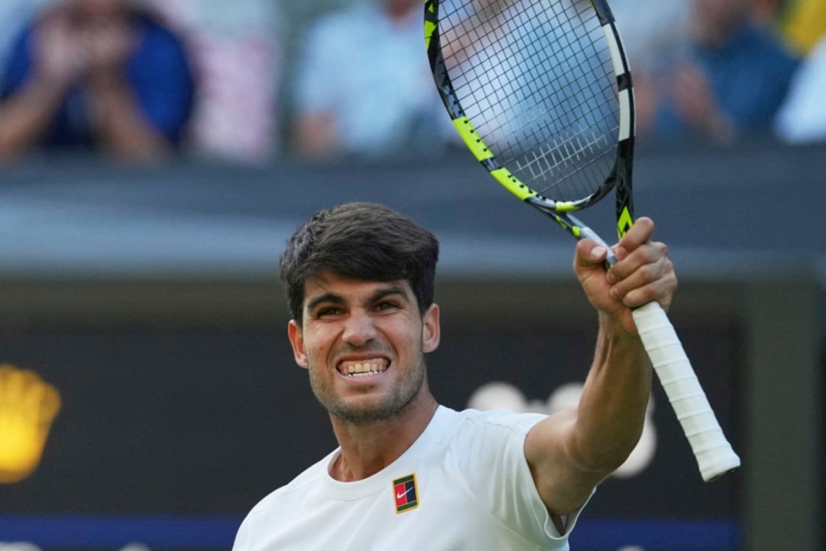 Watch: Carlos Alcaraz Delights Fan With Signed Cap After Wimbledon 3rd Round Win