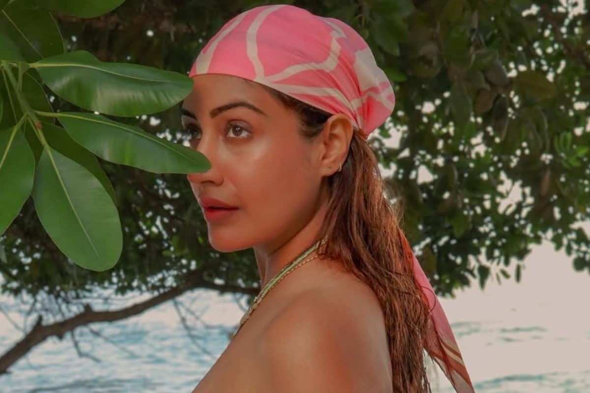 Nehalaxmi Iyer Says Uff Teri Aada As BFF Surbhi Chandna Drops Snaps From Beach Vacation