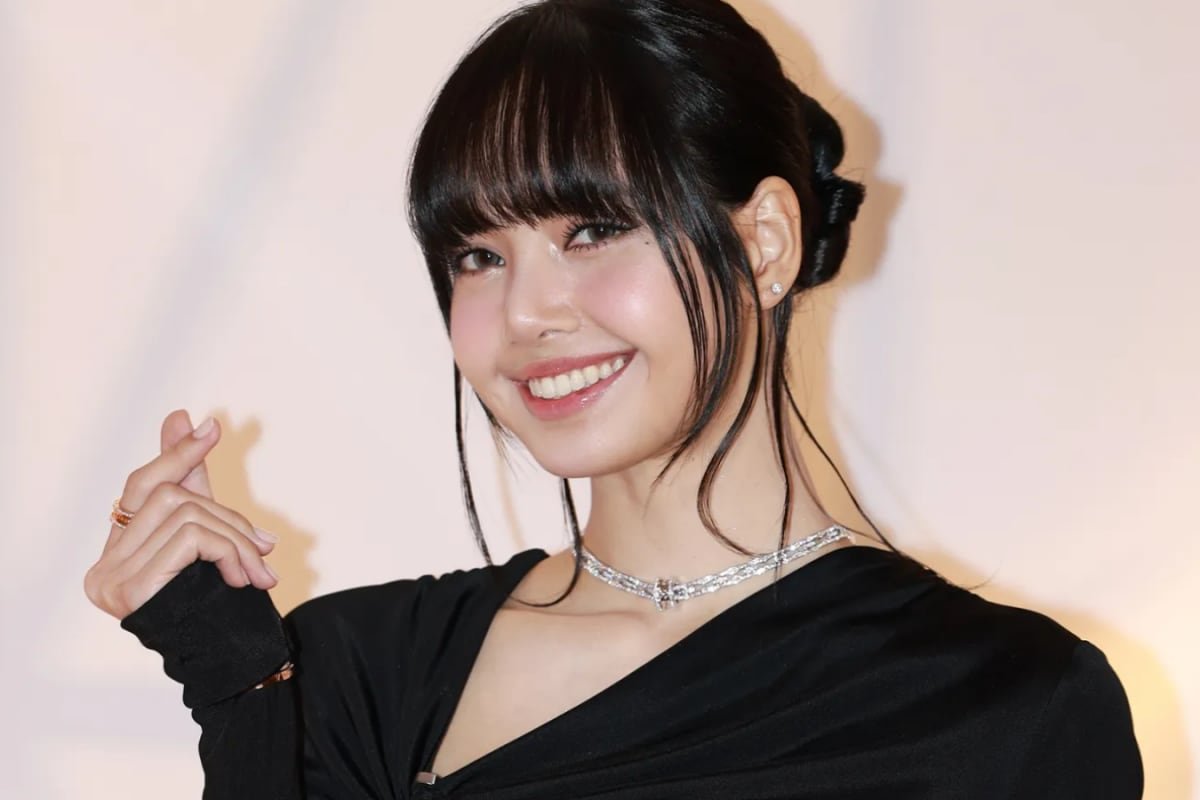 BLACKPINK’s Lisa Hits 300 Million Views With Rockstar Music Video