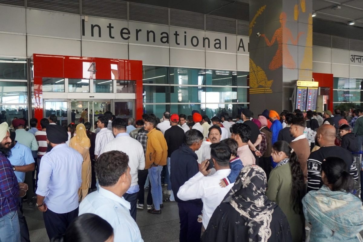 IndiGo Flight Cancellations Highlights: Over 550 Flights Cancelled, DGCA Seeks Detailed Roadmap To Fix Disruption