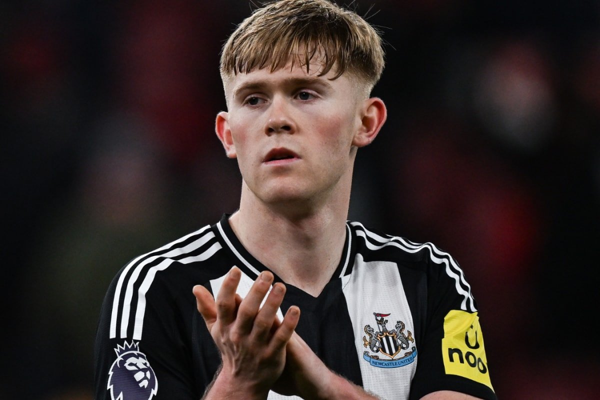 Its A Big Blow For Him And Us: Eddie Howe On Lewis Halls Season-Ending Injury