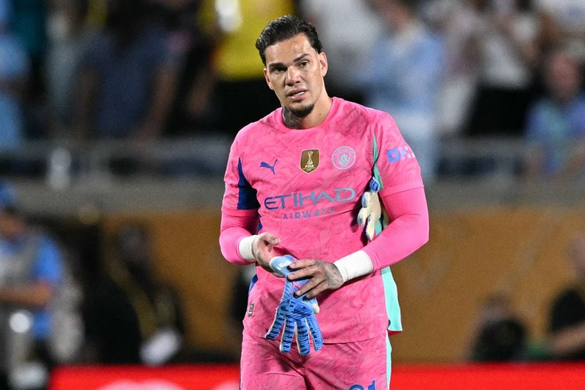 Ederson Exits Manchester City Ahead Of Gianluigi Donnarummas Arrival