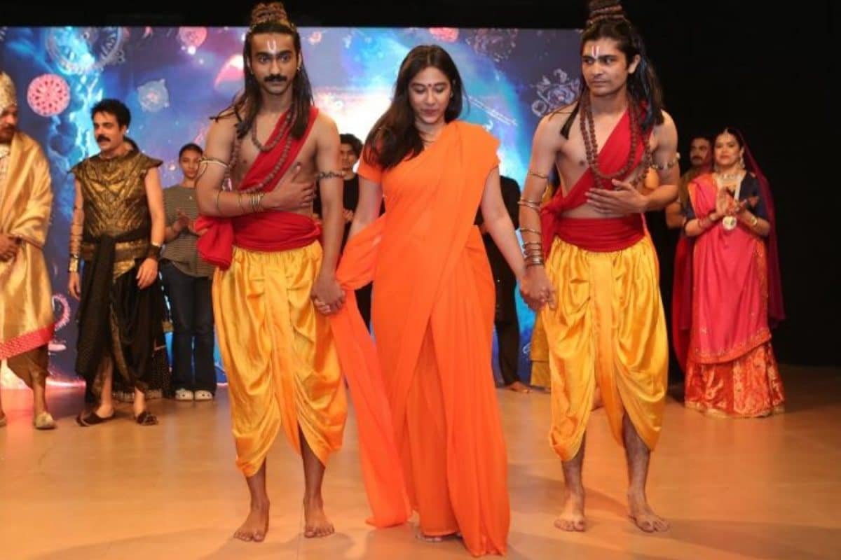 Ramayana Performed By Pakistani Artistes In Karachi With AI Visuals, Wins Praise
