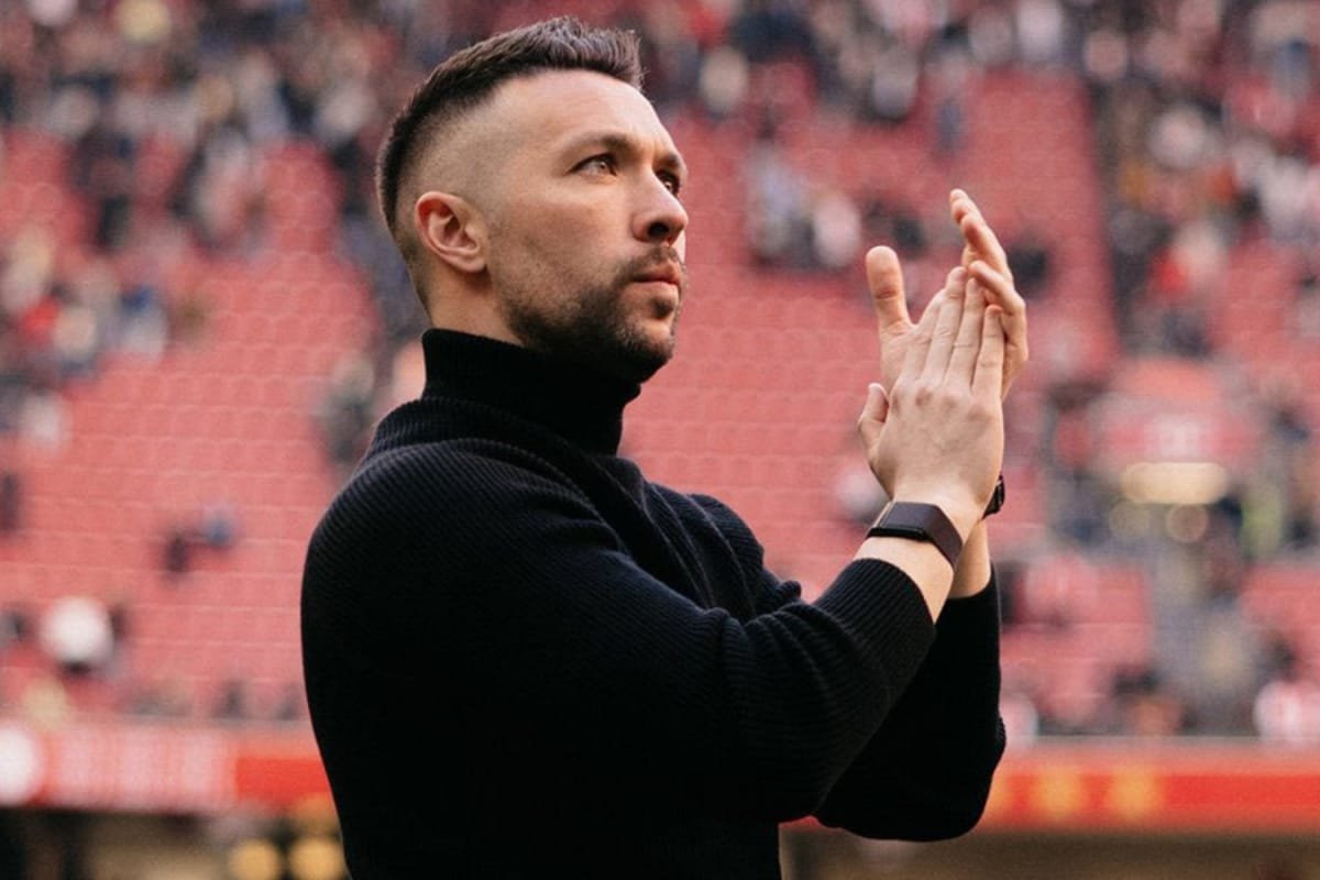 Ajax Coach Francesco Farioli Resigns After Eredivisie Heartbreak