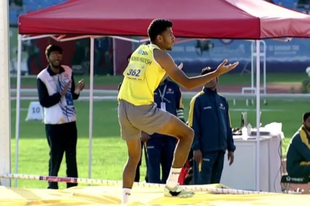 19-Year-Old Dev Kumar Meena Smashes Pole Vault Record To Win Gold In National Games
