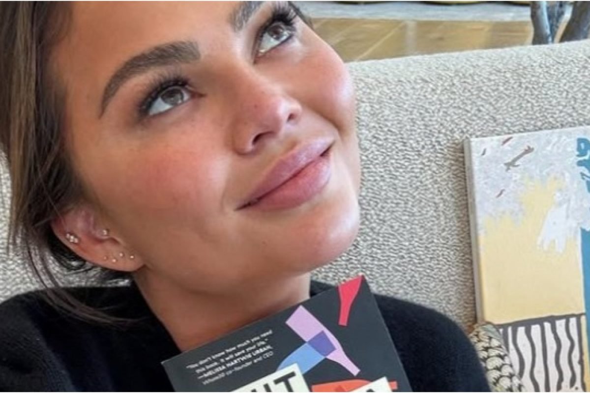 Chrissy Teigen Reveals Alcohol Relapse 4 Years After Getting Sober, John Legend Reacts