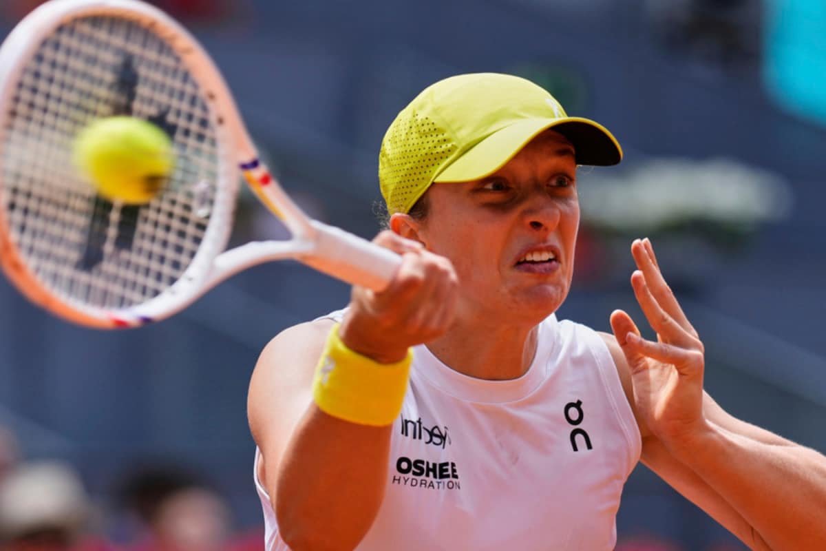 Chilled Iga Swiatek Scrapes Into Madrid Open Last Eight