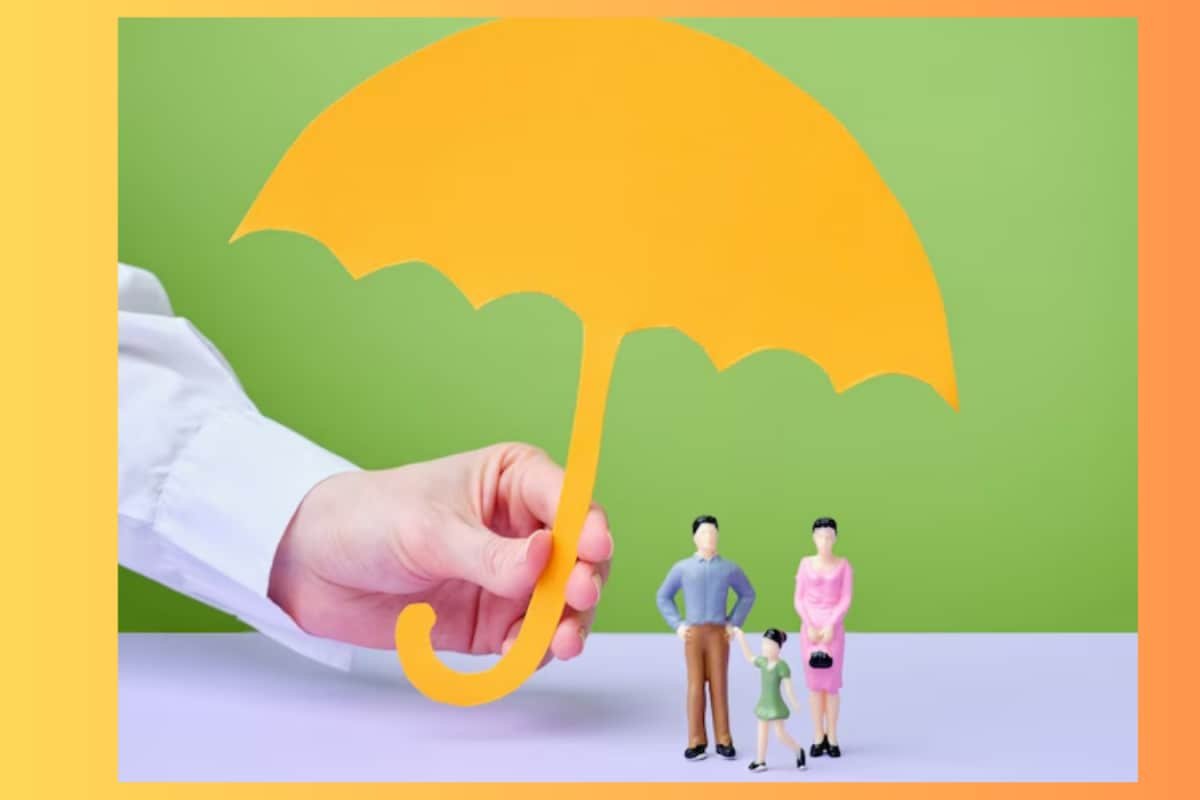 Who Gets The Insurance Claim If Policy Holder And Nominee Die At The Same Time?