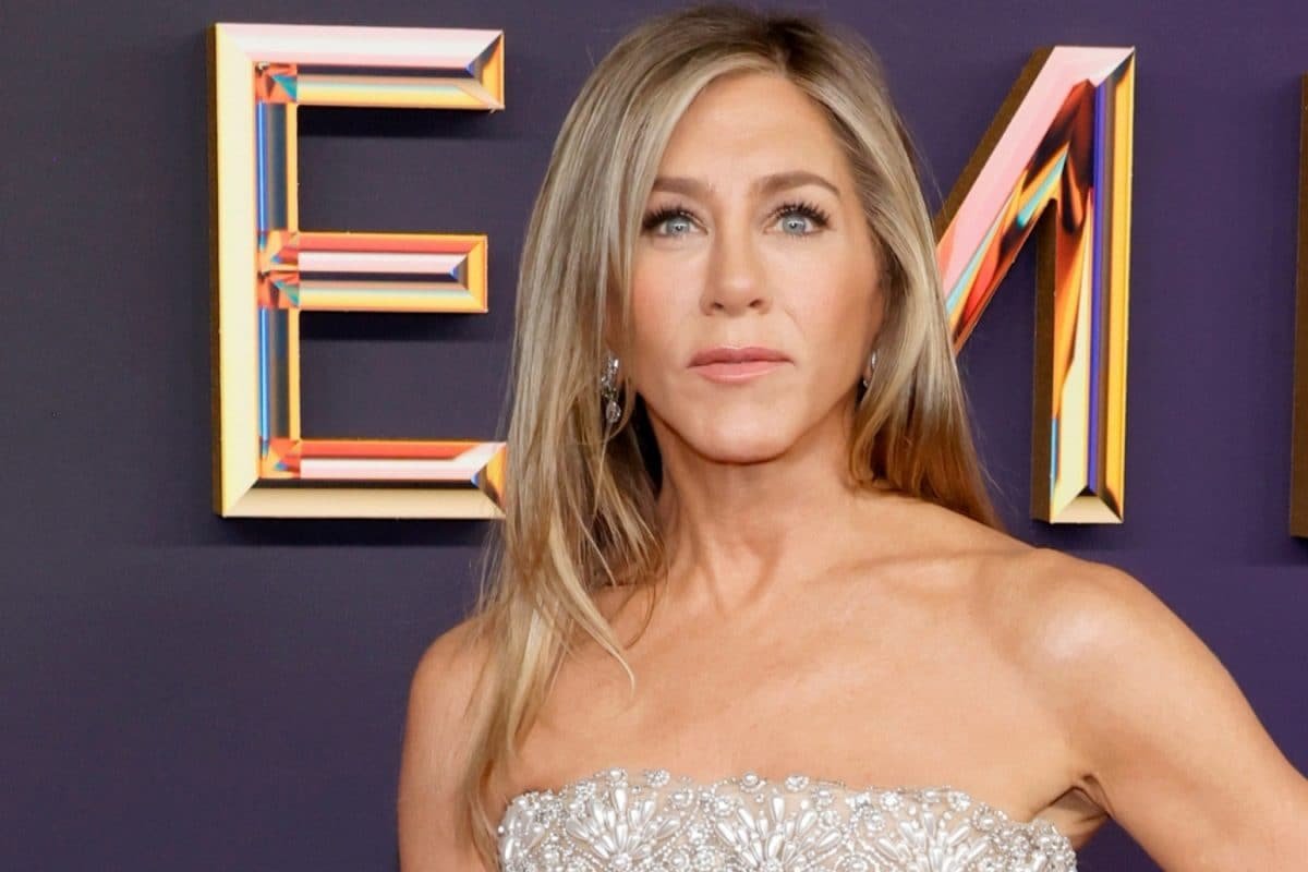 Jennifer Aniston Reveals She Was Completely Naked When Fans Approached Her: Not Surprising...
