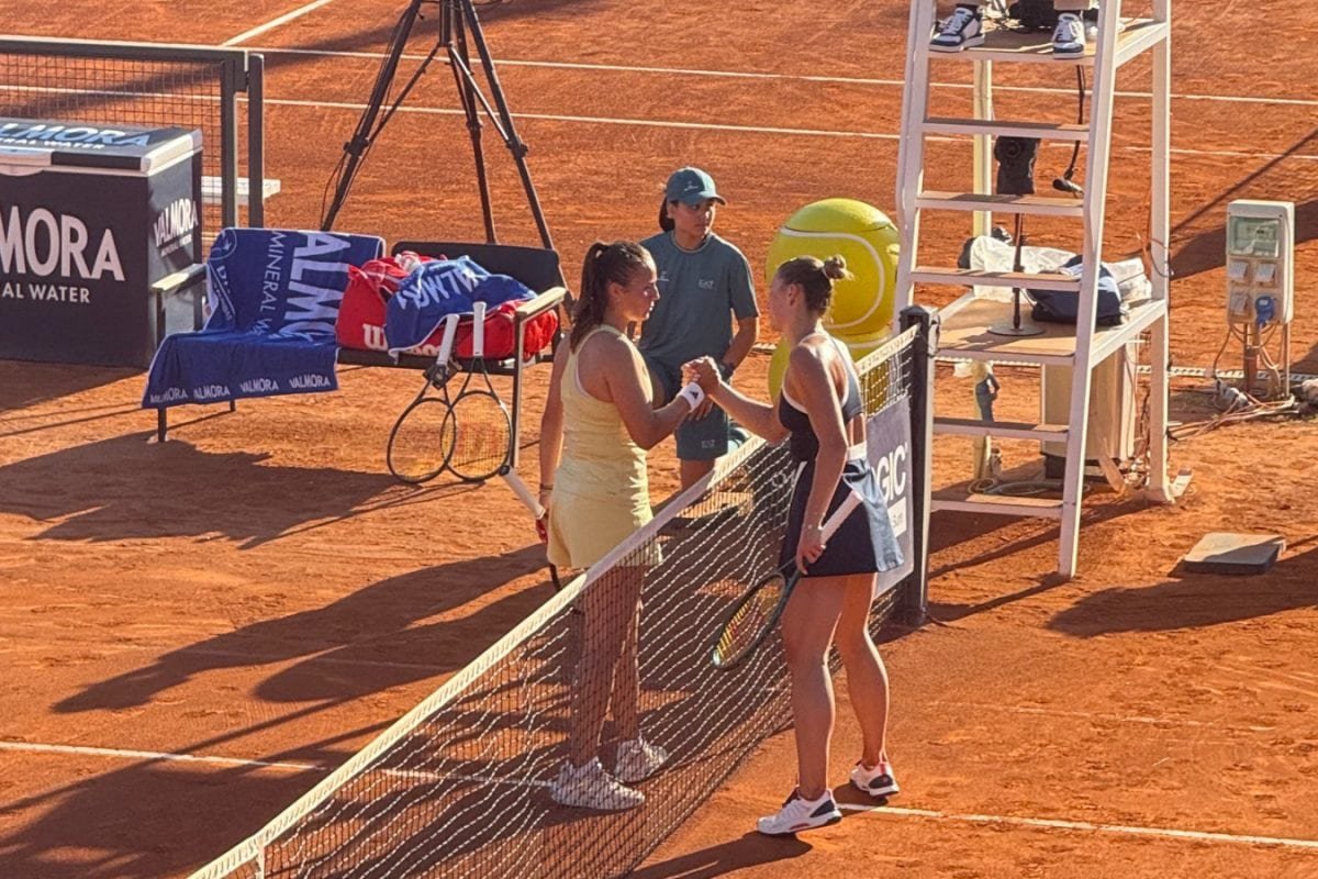 Kostyuk, Kasatkina Call Truce At Italian Open; Shake Hands, Take Anti-War Stance Together: WATCH