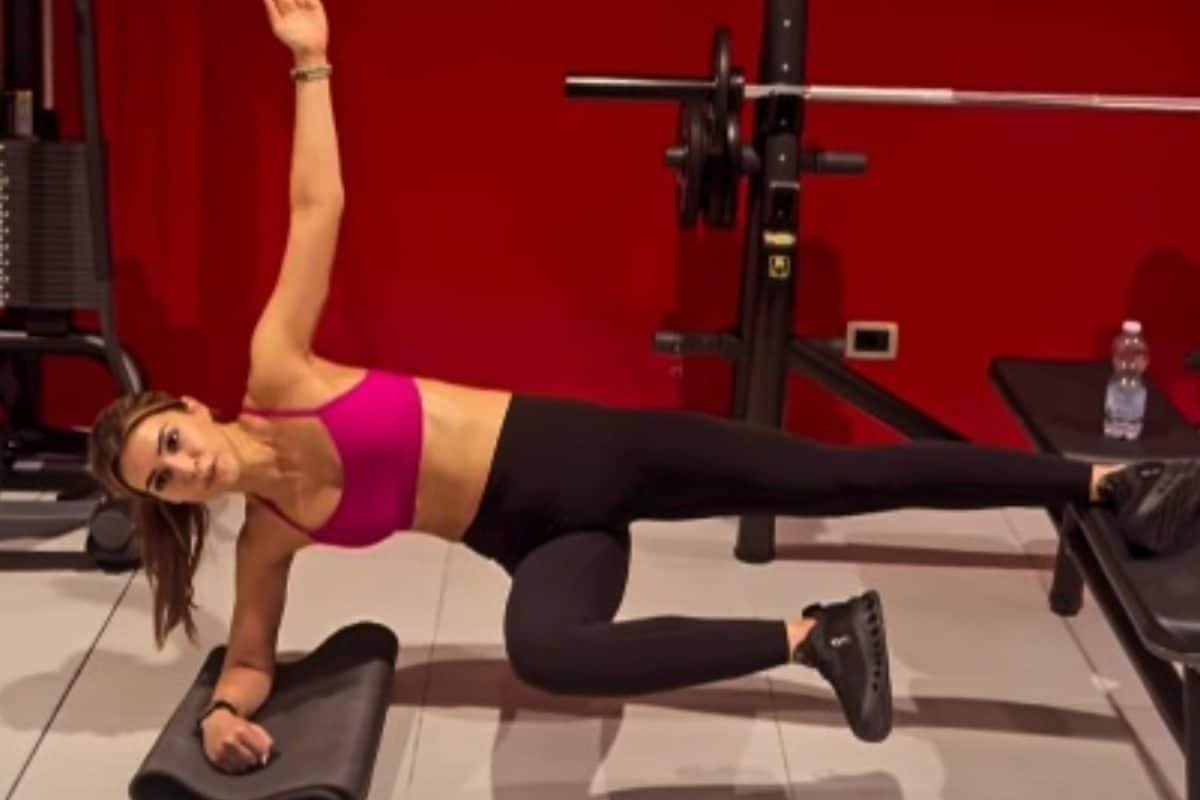 Kriti Sanon Gives Fans A Sneak Peek Into Her Fitness Regime For Cocktail 2 | Pic