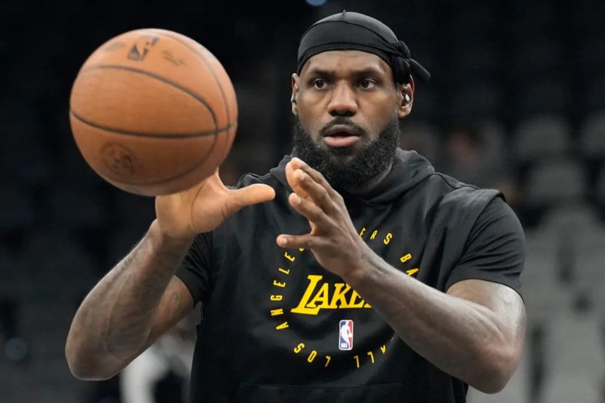 The King’s Comesupport Imminent? LeBron James Returns To Lakers Training After G-League Stint