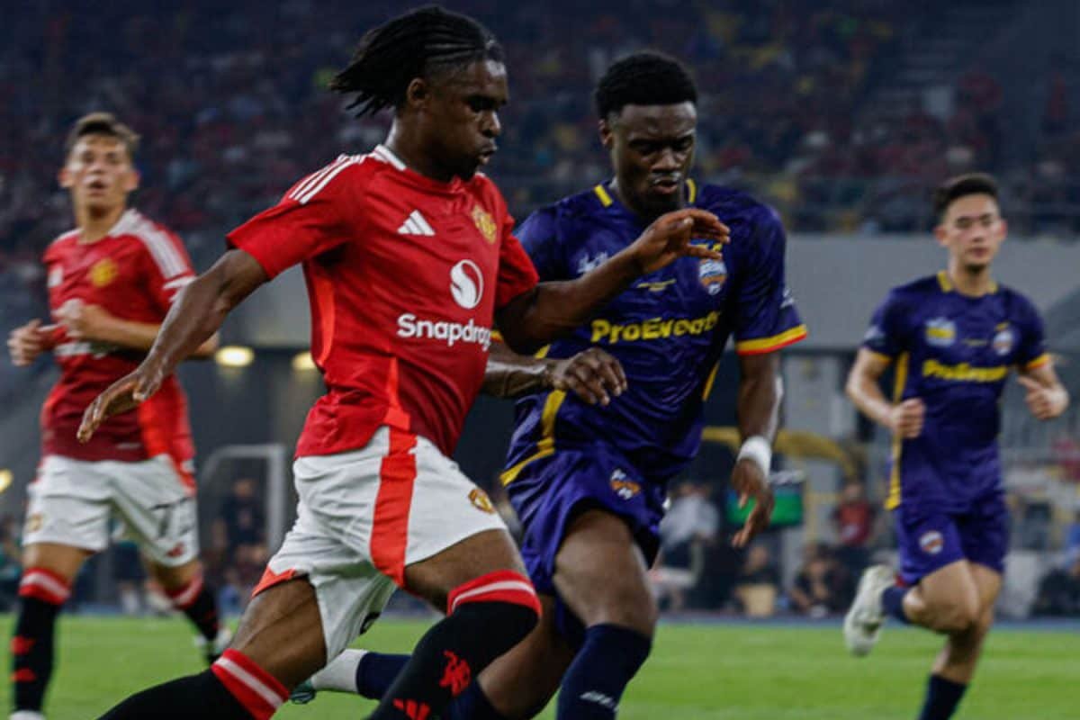 Manchester United Booed After Embarrassing 1-0 Loss In Friendly Match In Asia