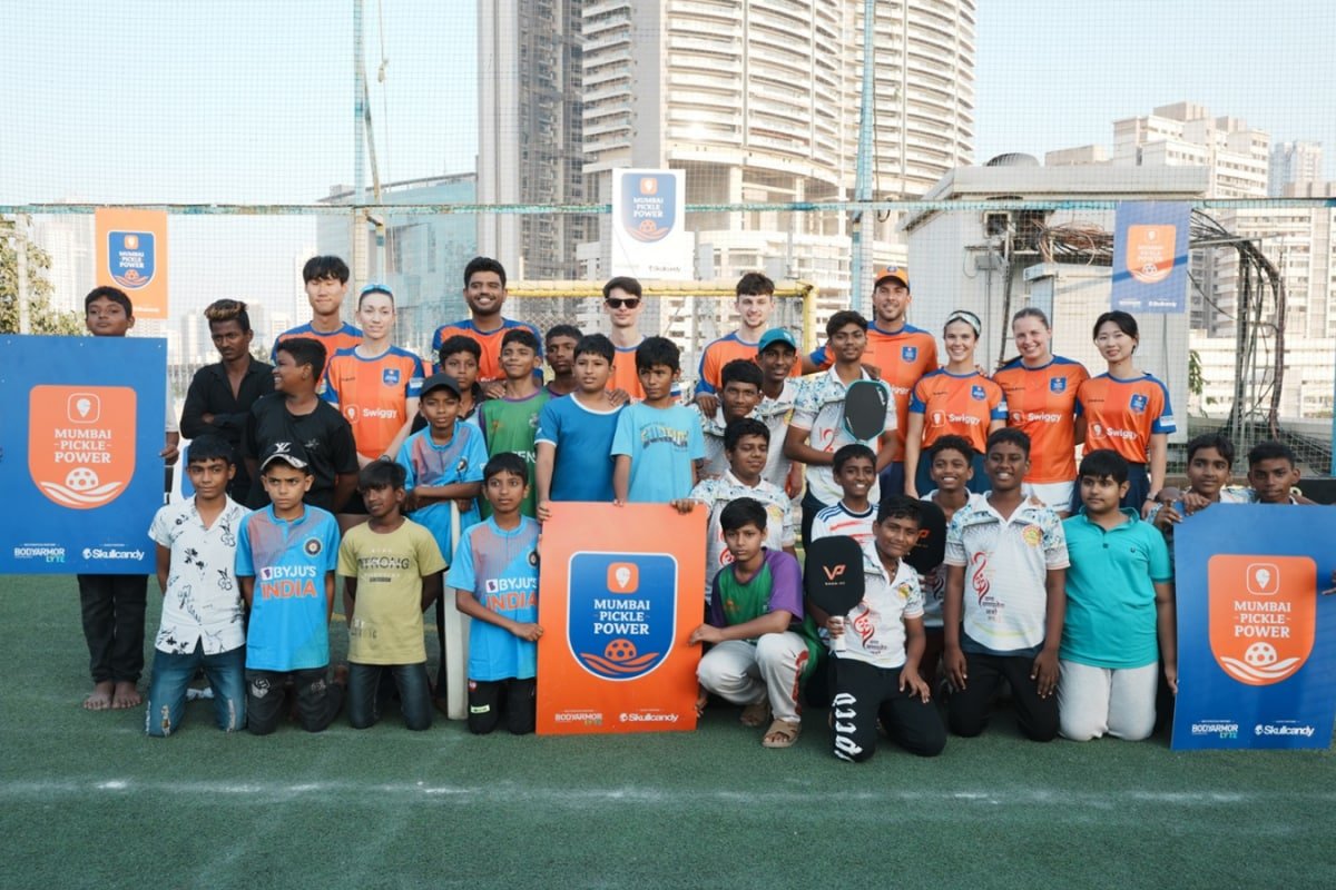 Rishabh Pants Mumbai Pickle Power And Robin Hood Army Bring The Joy Of Cricket To Underprivileged Children