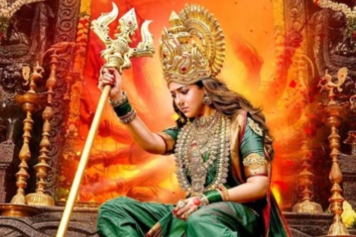 Nayantharas First Look From Mookuthi Amman 2 Out, Fans Hail Actresss Divine Aura