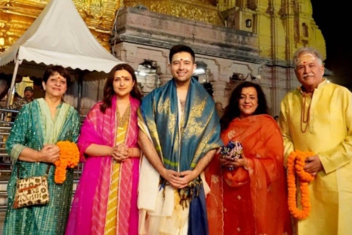 Parineeti Chopra And Raghav Chadha Visit Kashi Vishwanath With Family On Mahashivratri, Share Photos