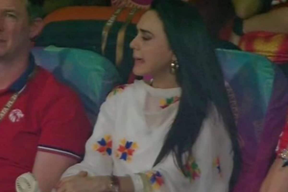 Preity Zintas Heartbroken Reaction After PBKS Loses To RCB In IPL Qualifier 1 Goes Viral