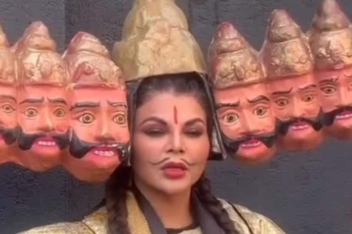 Rakhi Sawant Dresses As Ravana On Dussehra, Dances To Chammak Challo | Watch
