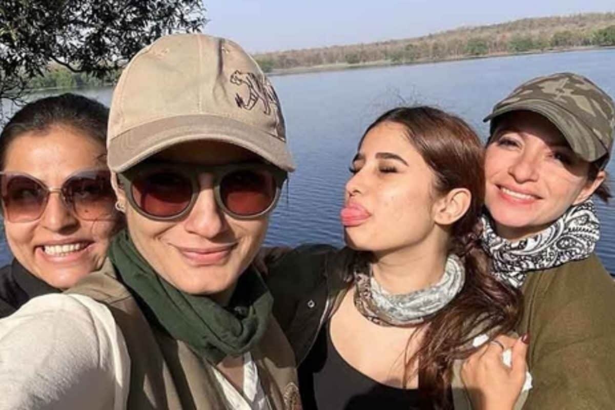 Rasha Thadani Recalls Childhood With Raveena Tandon’s Adopted Daughters: ‘It Was Utter Madness’