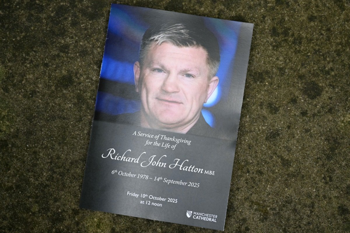 Manchester Mourns Ricky Hatton As Liam Gallagher, Tyson Fury Lead Farewell