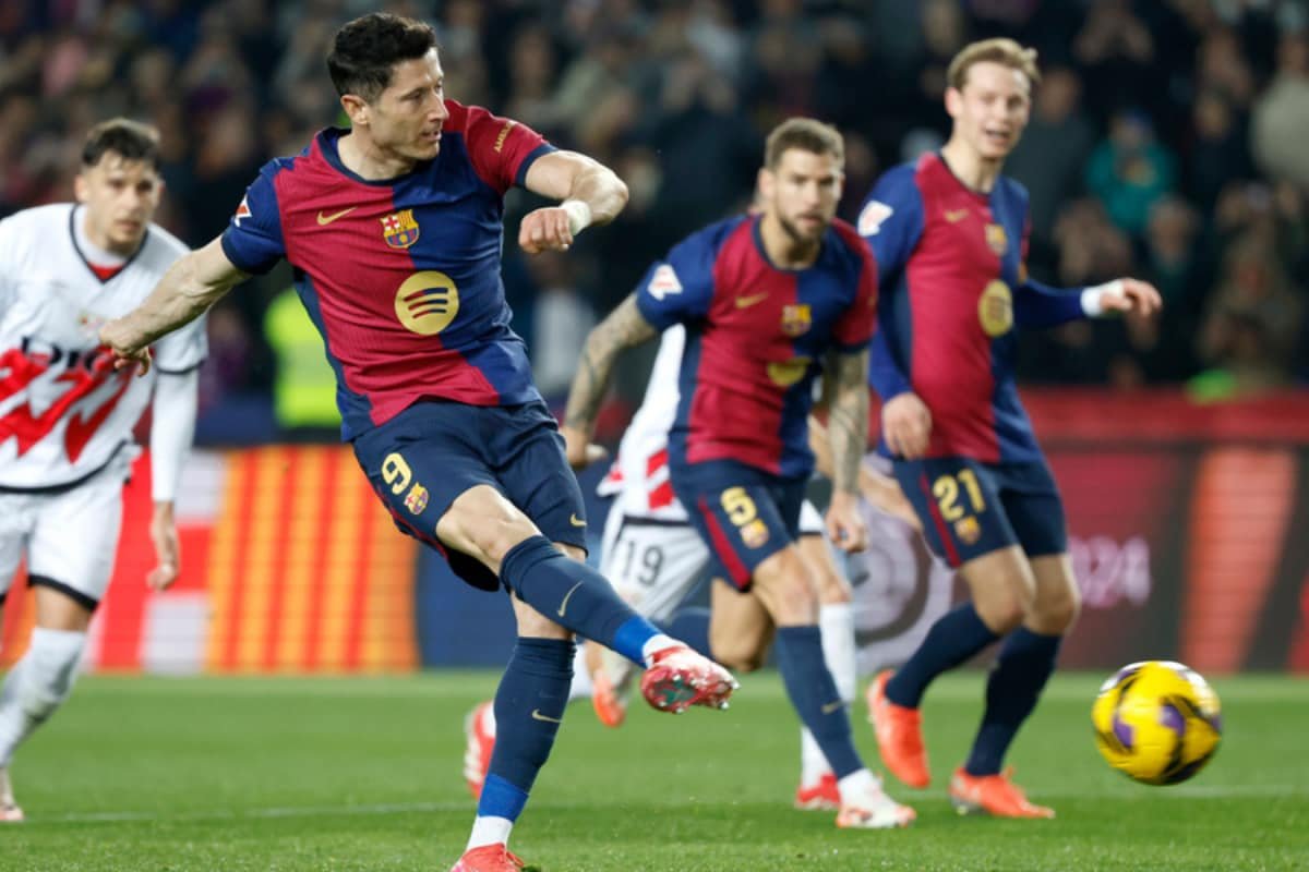 Barcelona Vs Rayo Vallecano: Robert Lewandowskis Penalty Helps Claim La Liga Top Spot