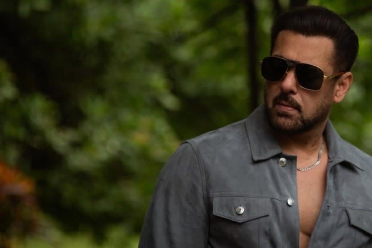 Salman Khan Drops A Thirst Trap Pic Amid Praise For Battle Of Galwan First Look