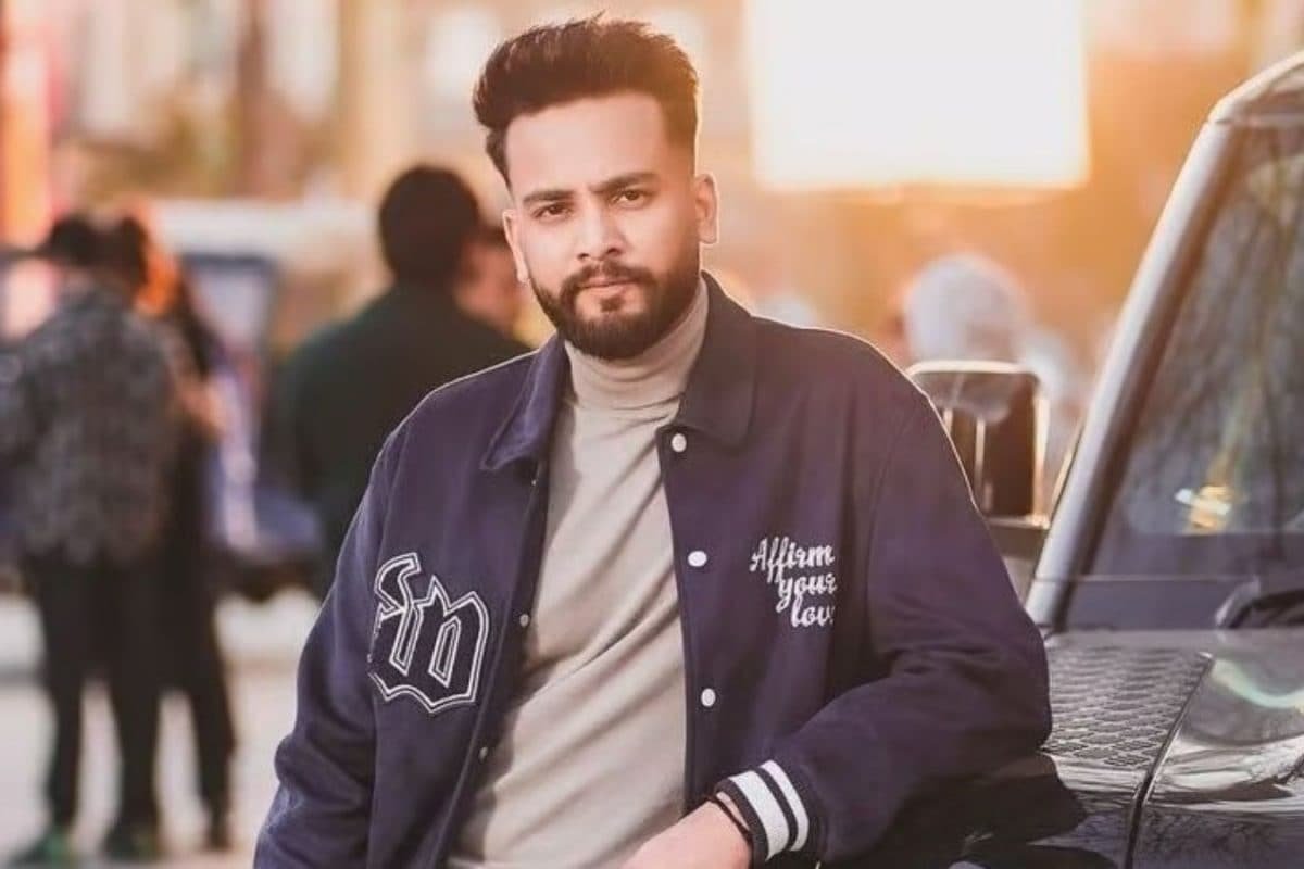 Elvish Yadav Accuses Jaipur Aunty Of Selling Liquor Illegally, Police Launch Probe