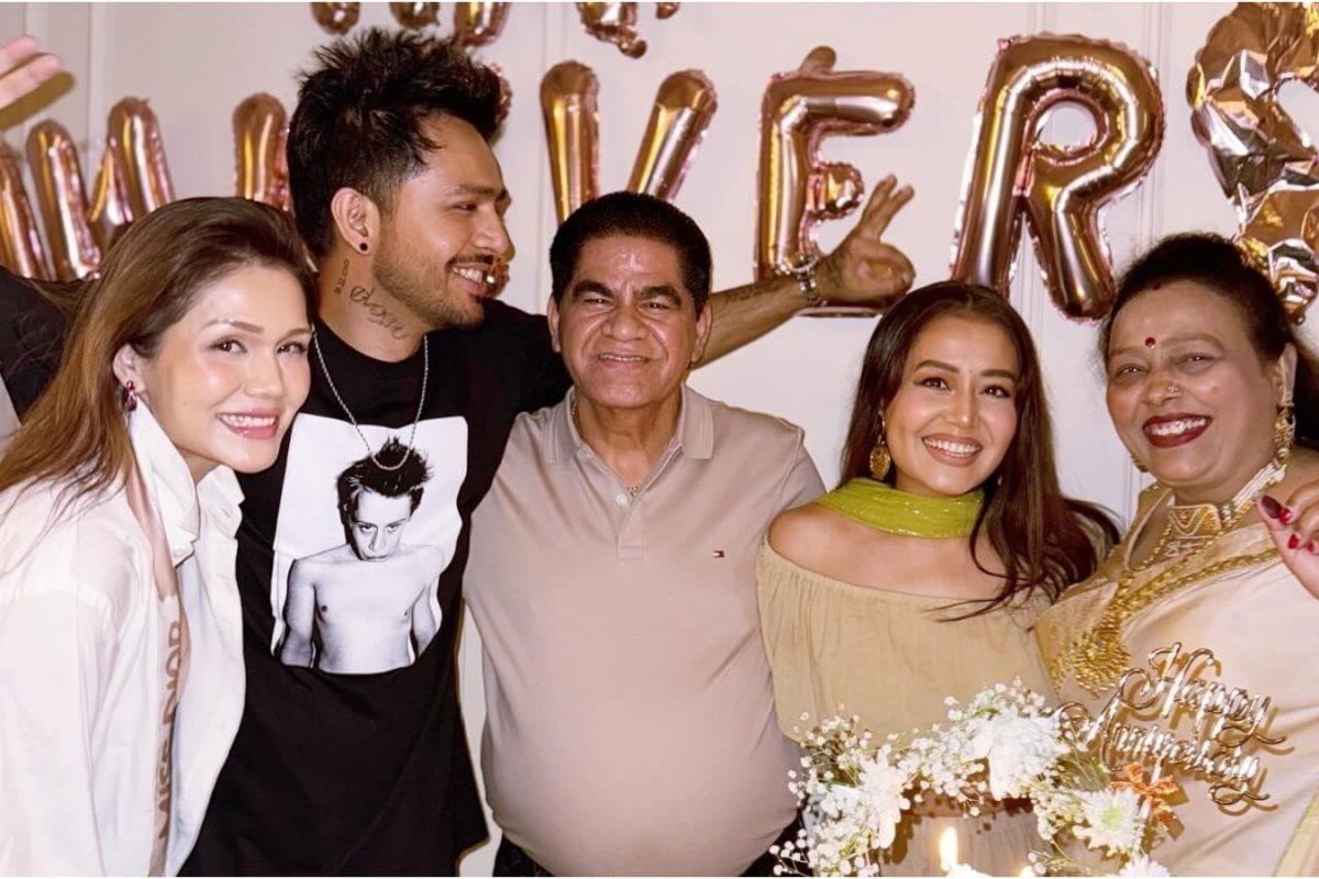 Sonu Kakkar Patches Up With Neha And Tony Kakkar? Trio Reunites For Parents’ Anniversary