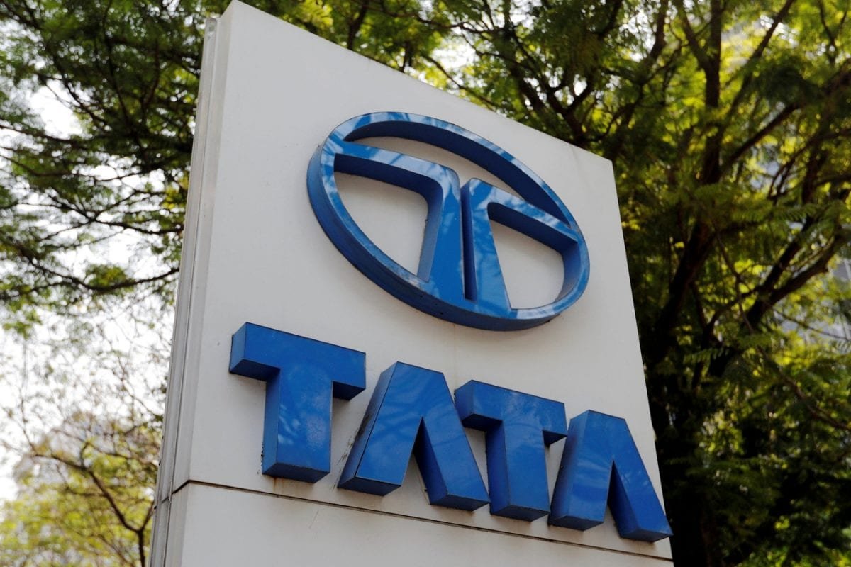 Tata Motors PV Unit Settles At Rs 400 Pre-Open; Analysts Share PV & CV Post-Demerger Valuations