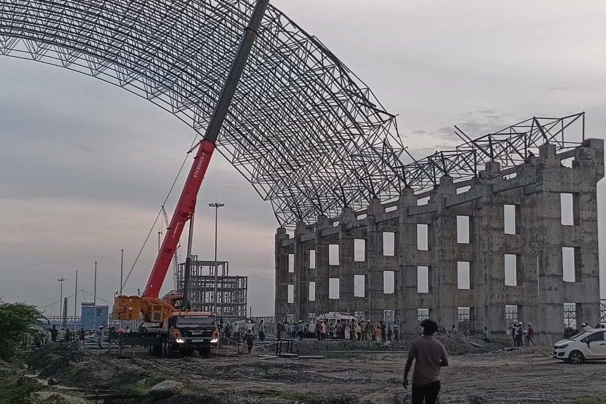 India’s Services Sector Growth Cools In September But Remains Robust: PMI Data