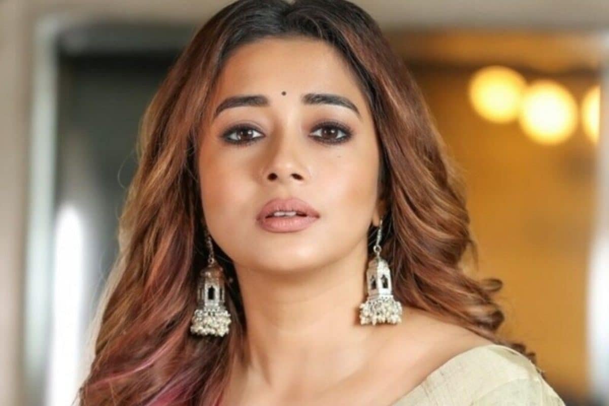 Tinaa Dattaa Hits Back At Trolls Over Pakistan Post: Unfollow Me, I Don’t Care