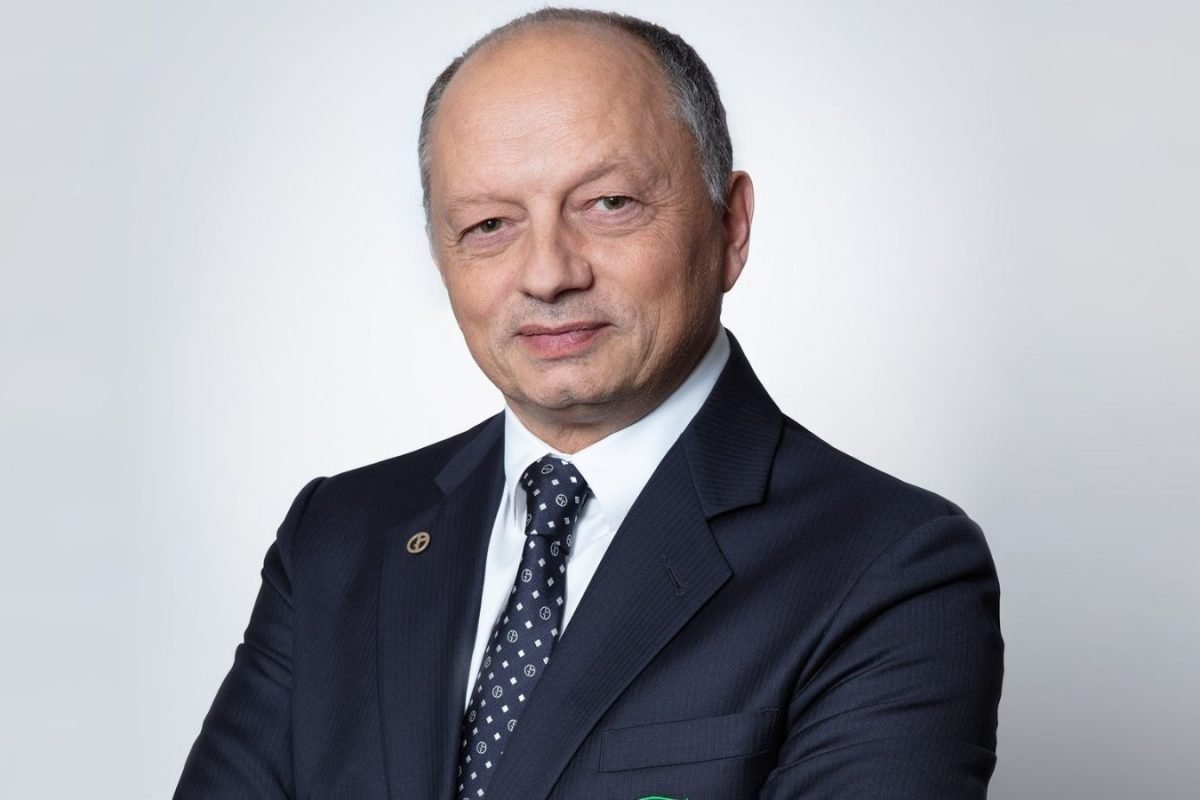 We Made Mistakes: Ferrari Boss Fred Vasseur Reflects On Lewis Hamilton’s Tough Debut