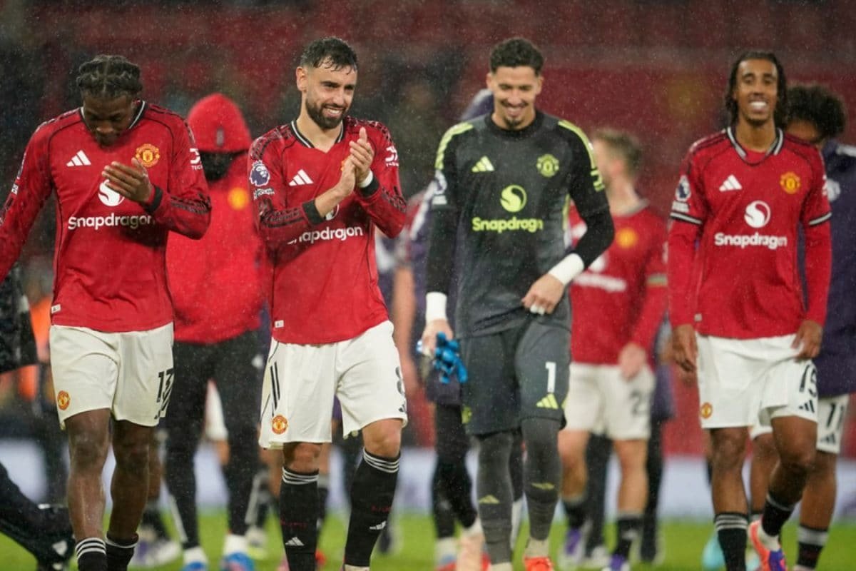 Premier League: Manchester United Edge Past Chelsea As Bruno Fernandes, Casemiro Strike