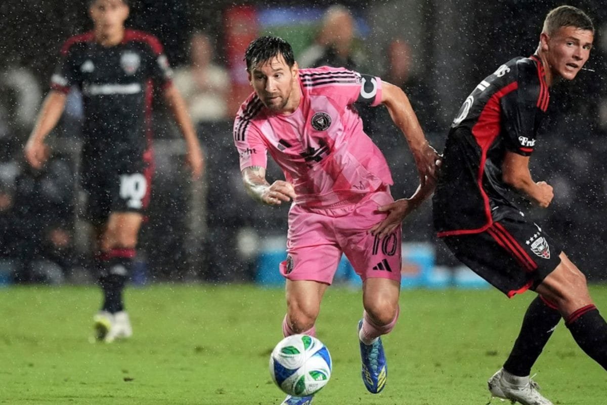 MLS: Lionel Messi At The Double As Inter Miami Pip DC United 3-2