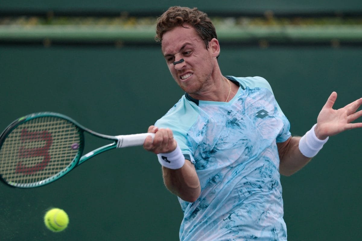 OConnell & Carballes Baena Engage In Heated Exchange At Indian Wells: Watch