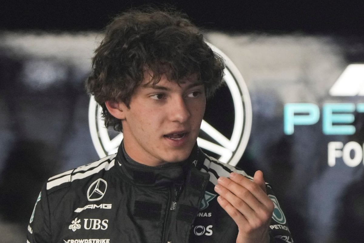 I Think Its Your..: Wolff Pulls Antonellis Leg Over Driver Of The Day Recognition