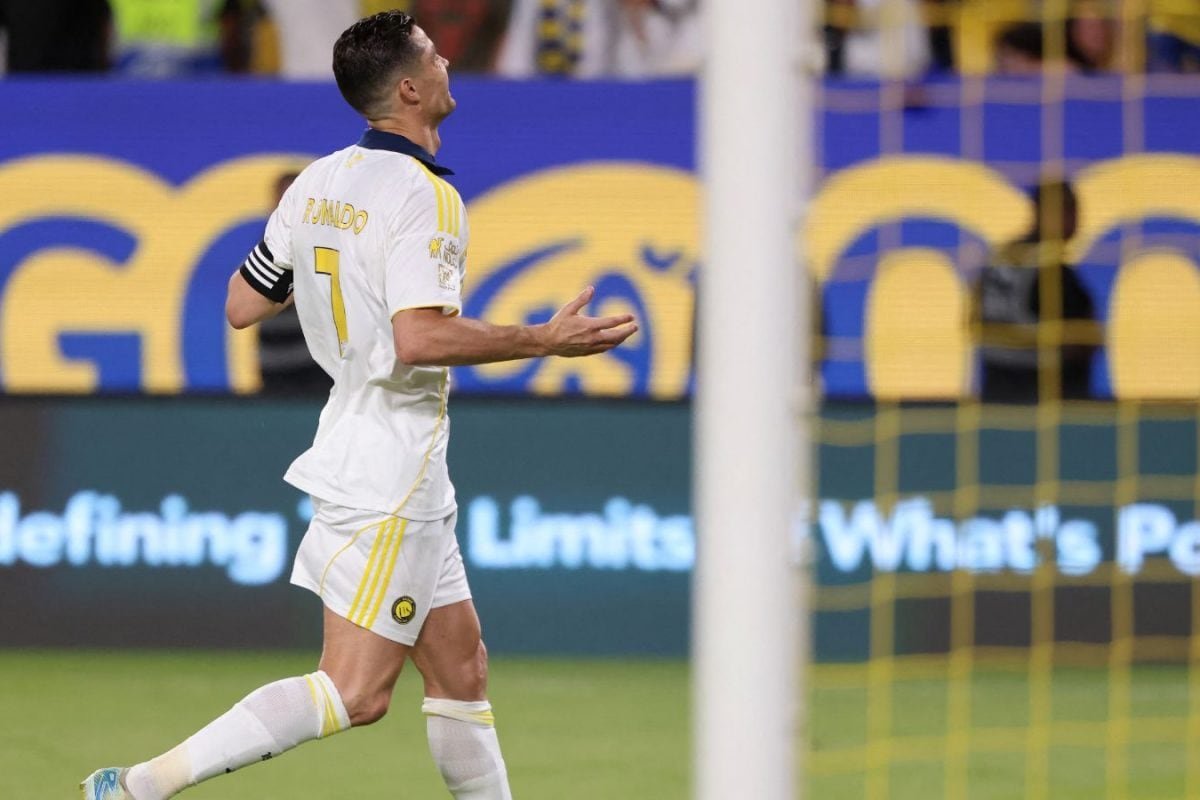 Ronaldo Is No Longer 25 Years Old...: Algerian Coach Slams Al-Nassrs Tactics