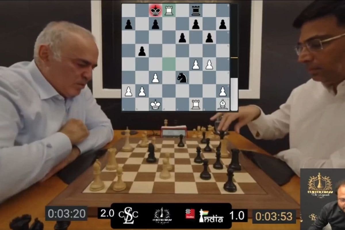 Garry Kasparov Makes A Pre-Move Against Viswanathan Anand, Video Goes Viral | Watch
