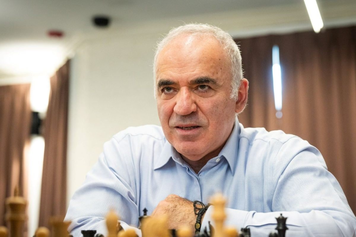 Rolling Back The Clock...: Gary Kasparov Pips Viswanathan Anand In Clutch Chess 2025