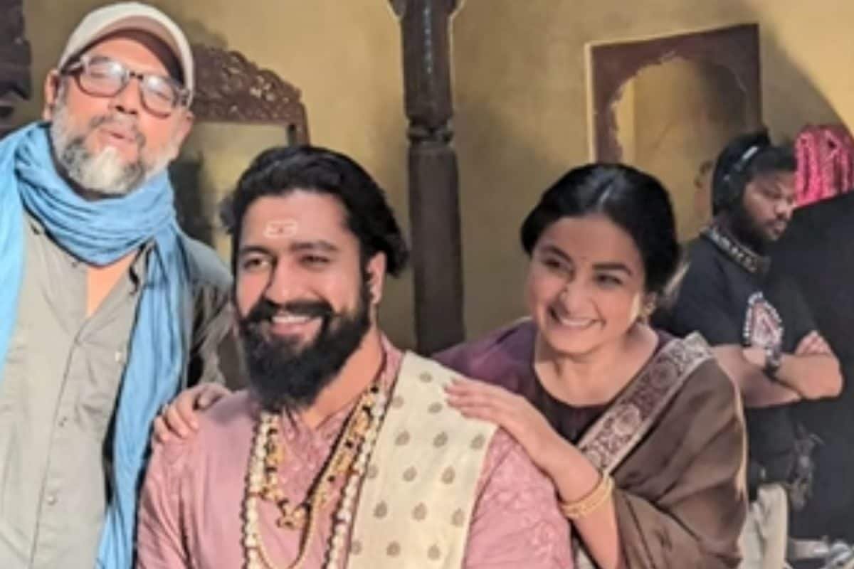 Divya Dutta Drops BTS Moments With Vicky Kaushal And Laxman Utekar From Chhaava Sets