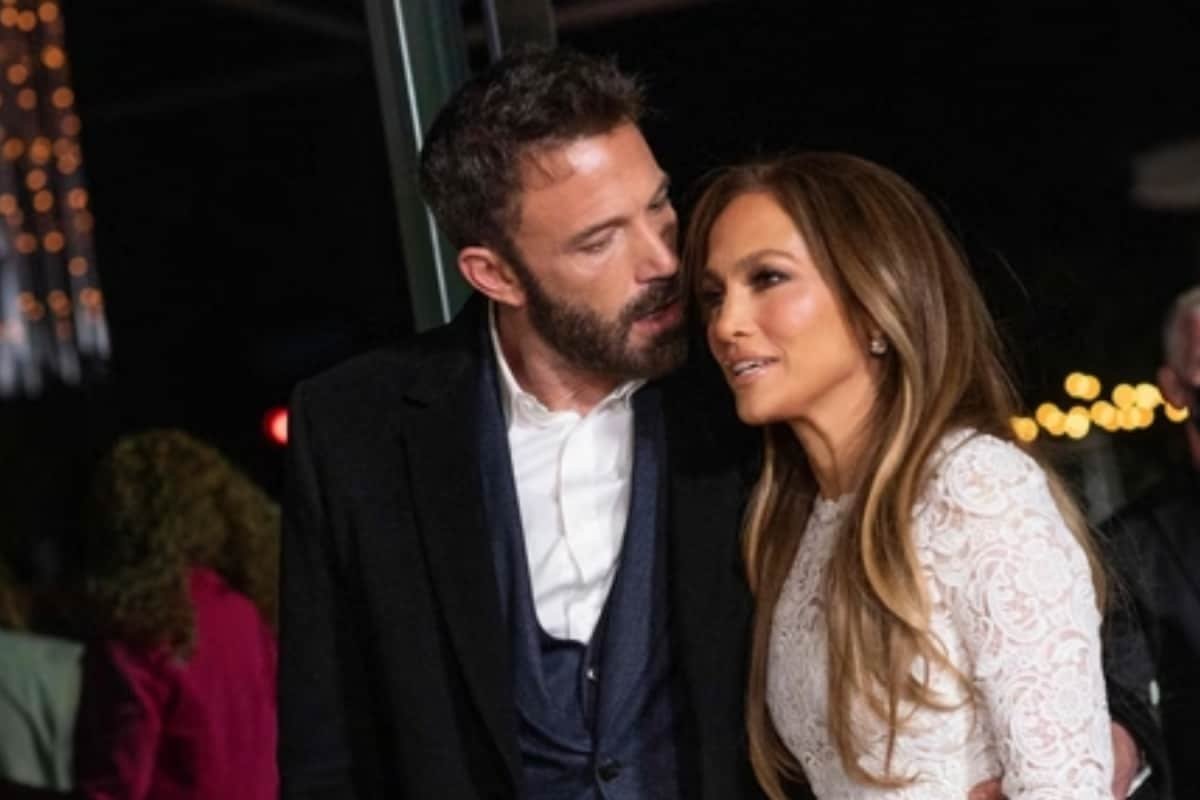 Ben Affleck Is Casually Dating Days After Divorce Settlement With Jennifer Lopez