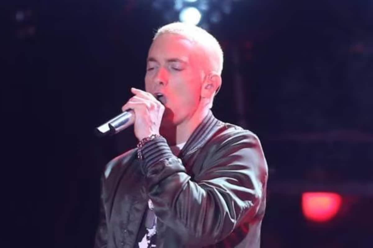 Fact-Check: Did Eminem Really Lead A ‘F*** Trump’ Chant At Recent Concert? Watch Viral Video Here