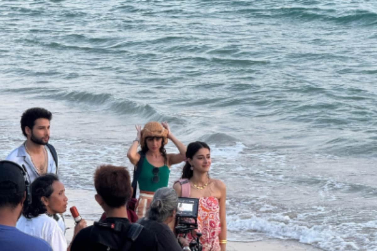 Siddhant Chaturvedi And Ananya Panday To Reunite For A Project? Leaked Photo Fuels Speculation