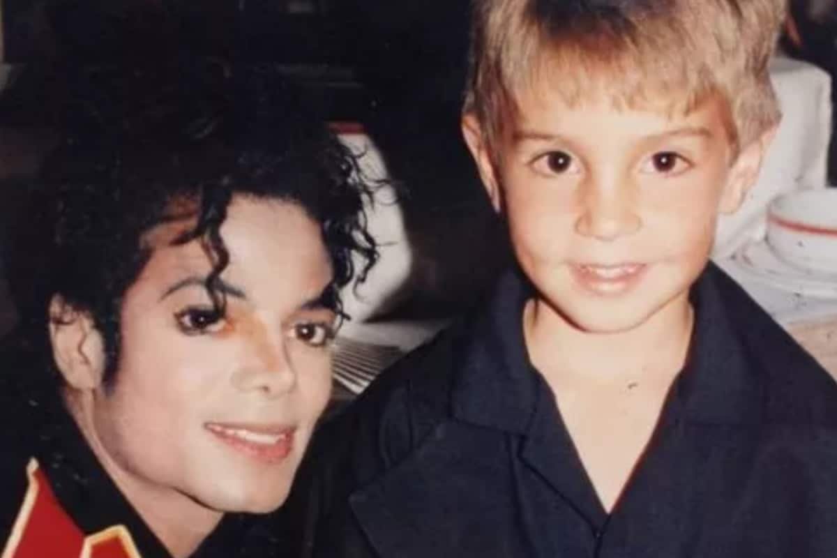 Michael Jackson Accusers Wade Robson, James Safechuck Recall Terrifying Reaction From Fans